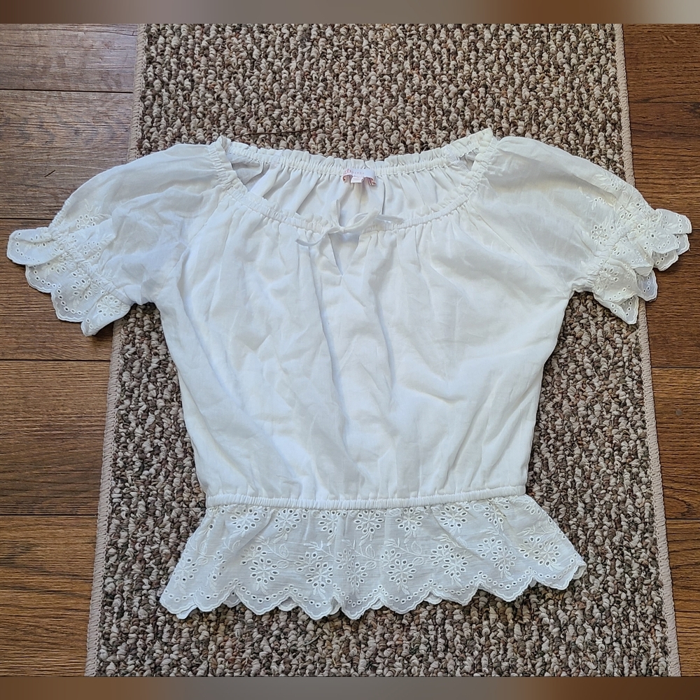 Girls L White Eyelet Trim Blouse